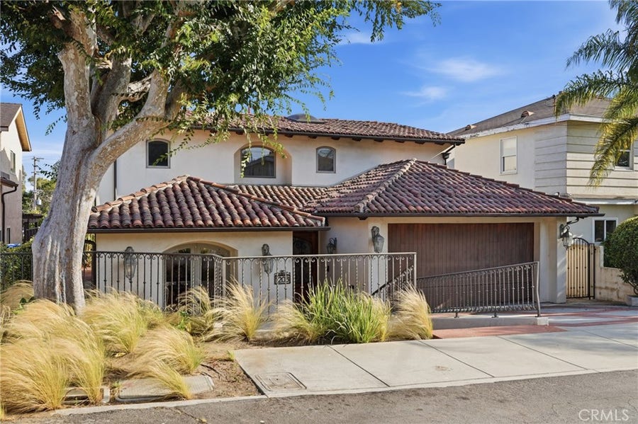 Property photo for 1206 3rd Street, Manhattan Beach, CA