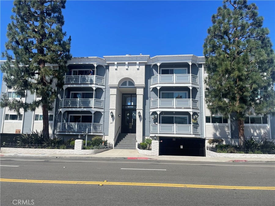 Property photo for 2411 Prospect Ave, #102, Hermosa Beach, CA