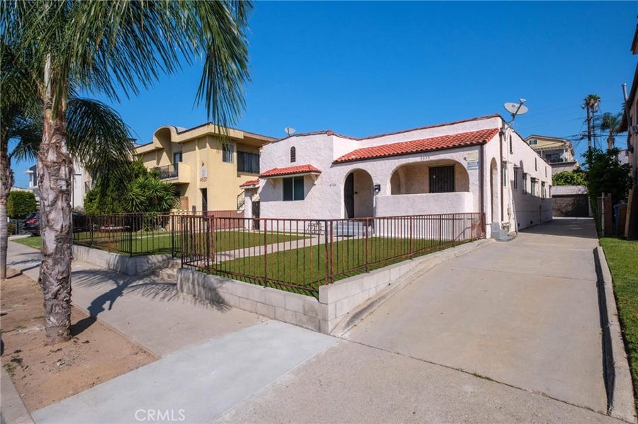 Property photo for 4533 Saturn, Los Angeles, CA