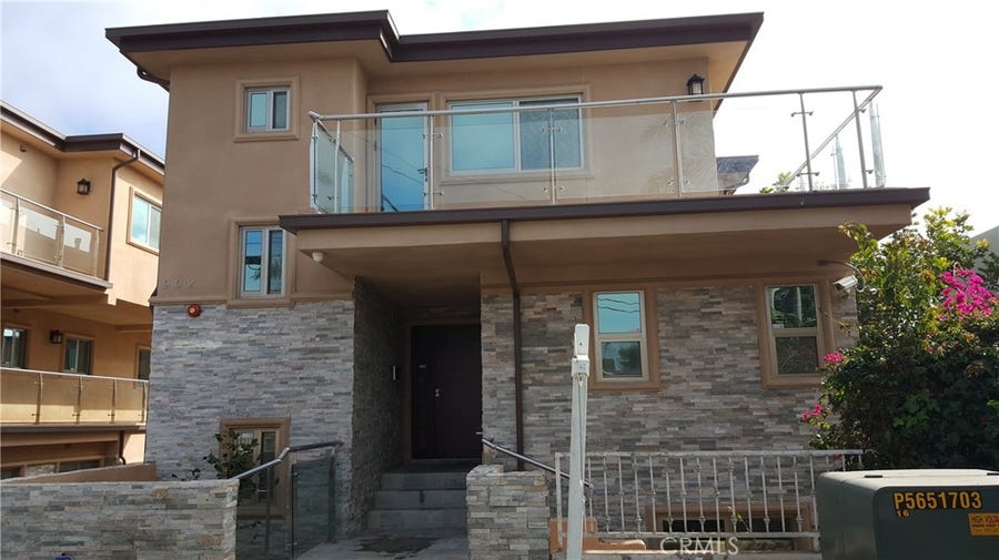 Property photo for 914 17th, Hermosa Beach, CA