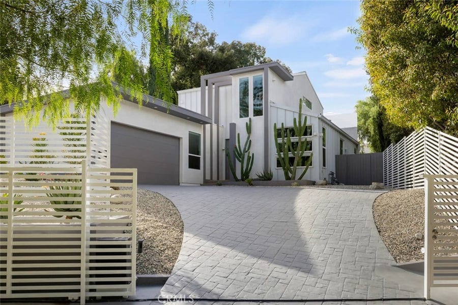 Property photo for 4731 Topanga Canyon Boulevard, Woodland Hills, CA
