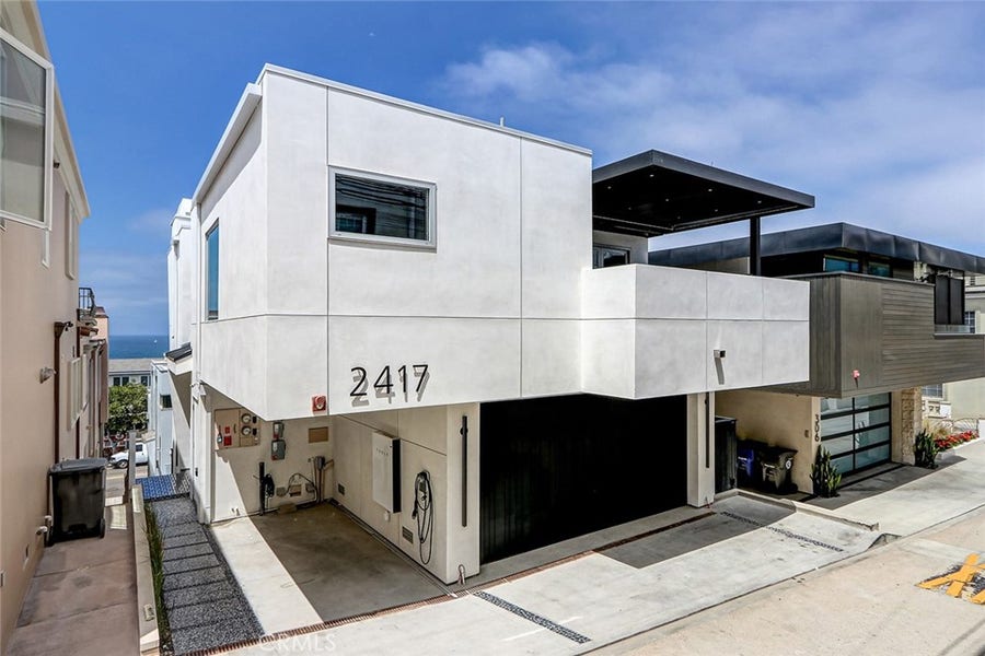 Property photo for 2417 Crest, Manhattan Beach, CA