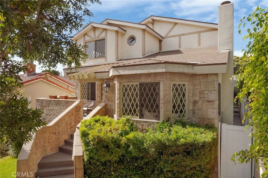 Property photo for 563 36th, Manhattan Beach, CA