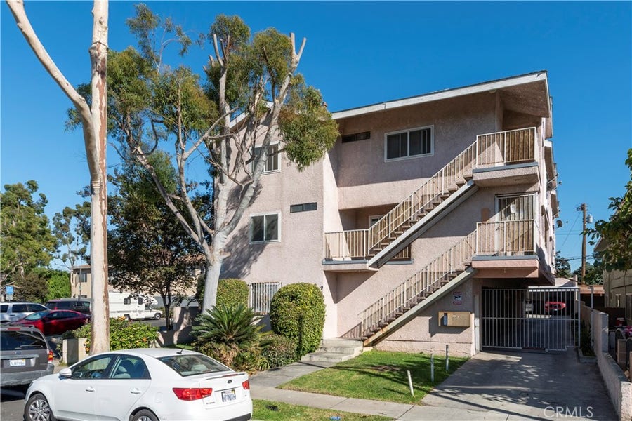 Property photo for 912 S Ash Avenue, #1, Inglewood, CA