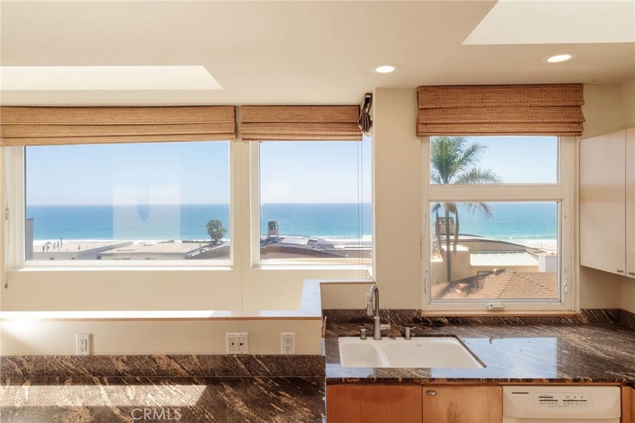 Property photo for 229 25th Place, Manhattan Beach, CA