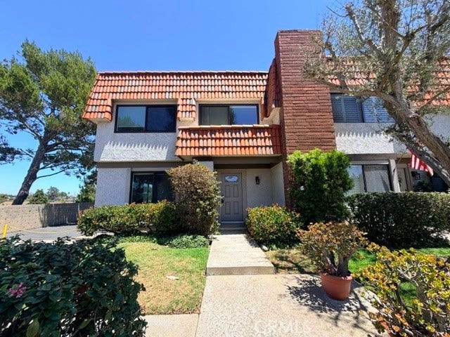 Property photo for 27900 Ridgecove Court N, Rancho Palos Verdes, CA