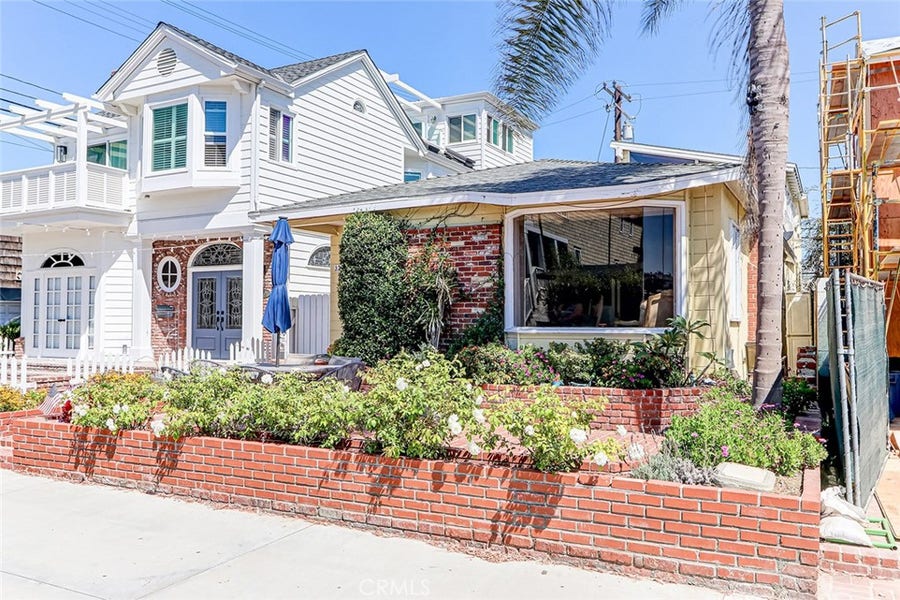 Property photo for 321 4th, Manhattan Beach, CA