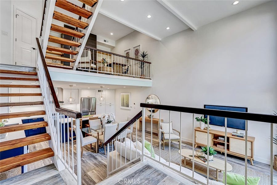 Property photo for 984 Granville, Los Angeles, CA