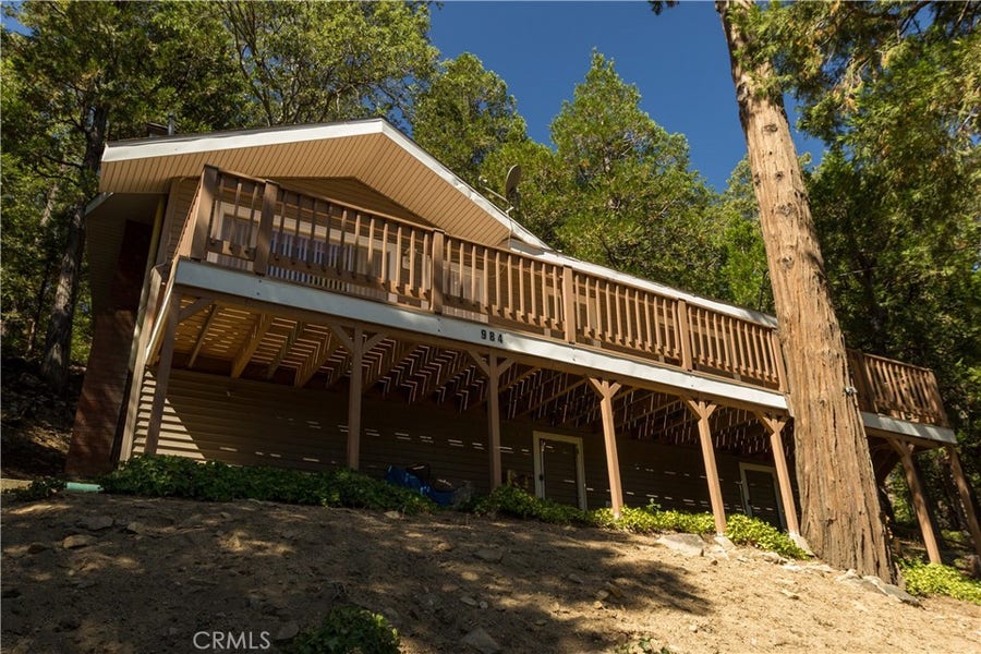 Property photo for 984 Mercury, Crestline, CA