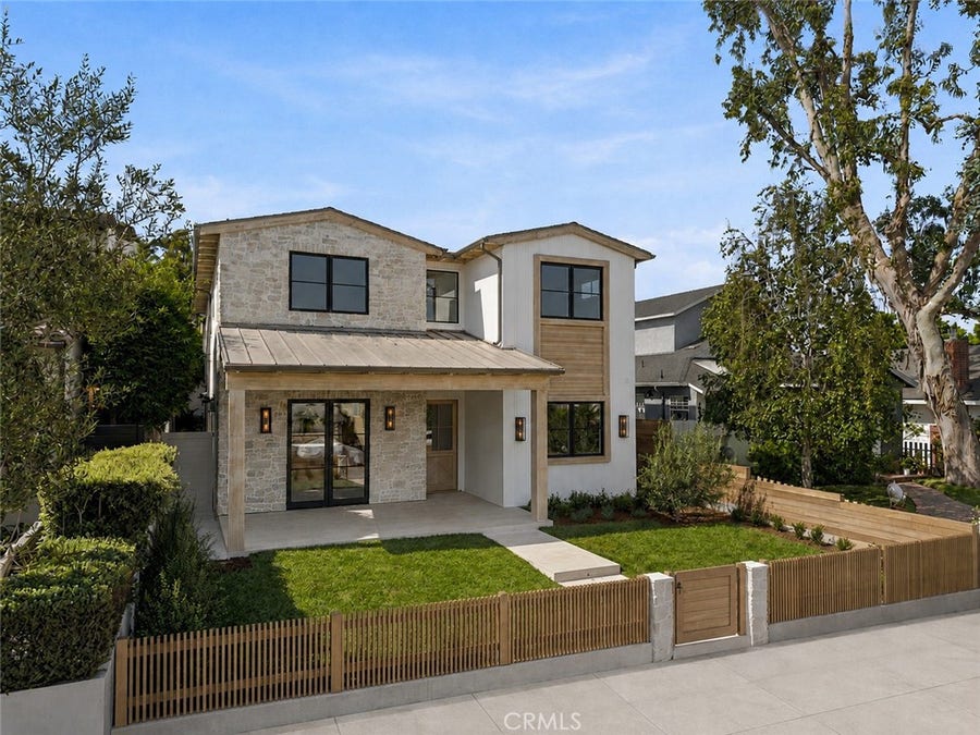 Property photo for 640 33rd Street, Manhattan Beach, CA