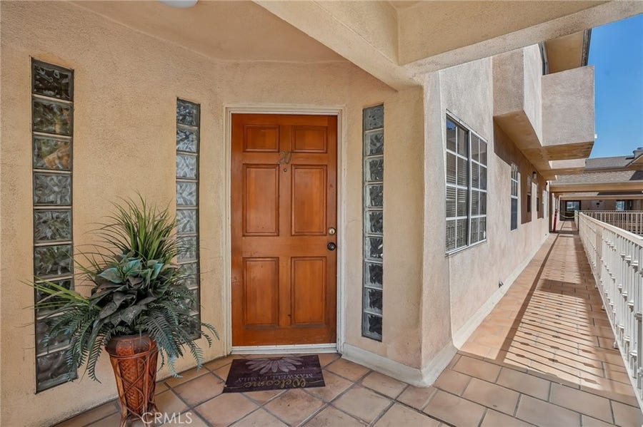 Property photo for 321 W Queen Street, #20, Inglewood, CA