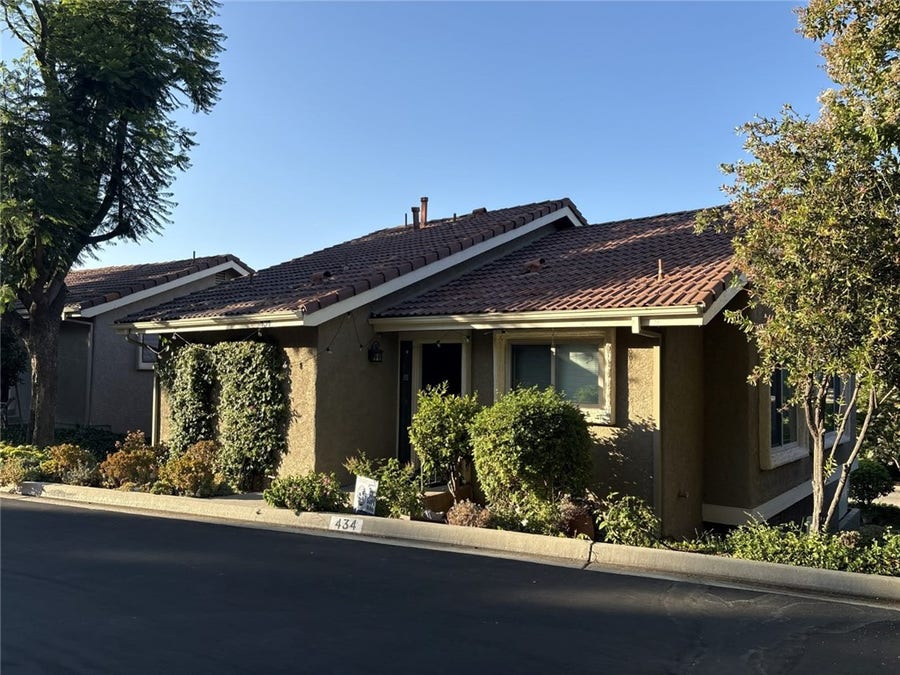 Property photo for 434 Vista Dorado, Oak Park, CA