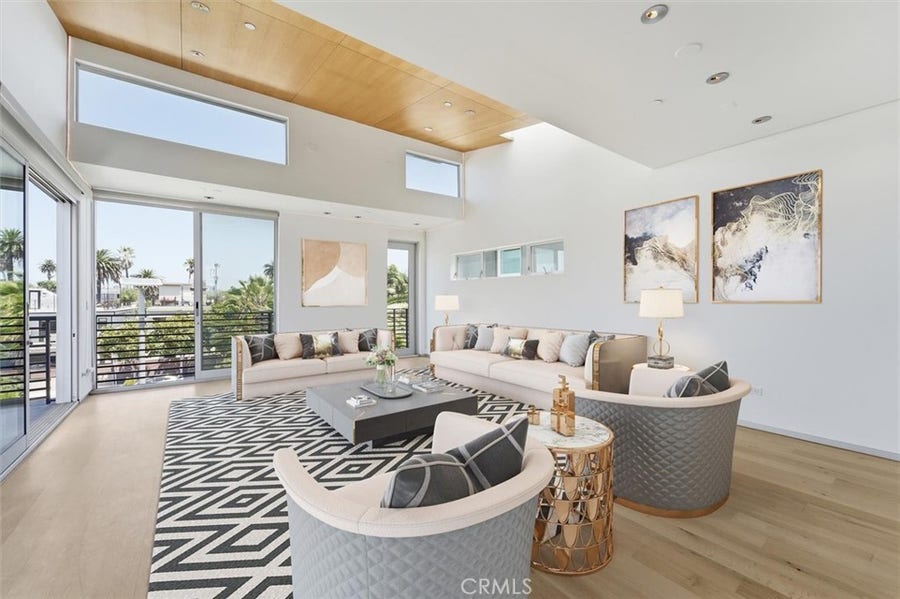 Property photo for 404 Grand Boulevard, Venice, CA
