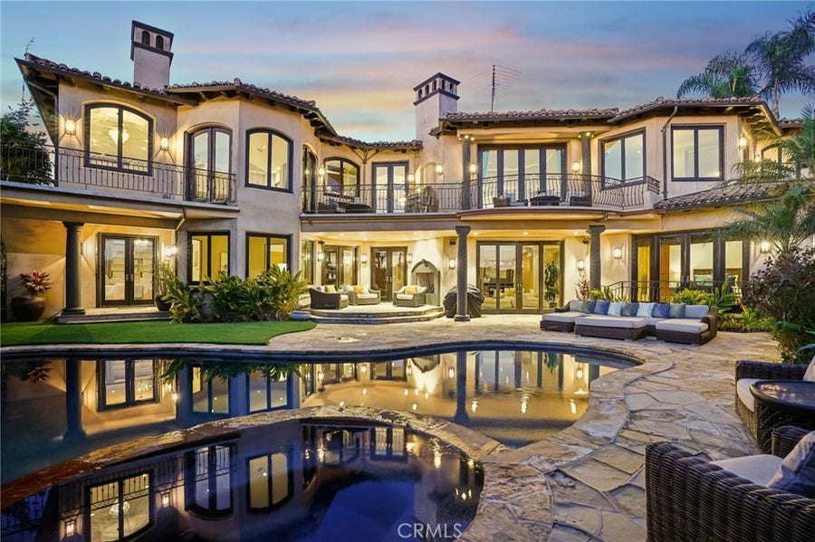 Property photo for 215 S Poinsettia, Manhattan Beach, CA