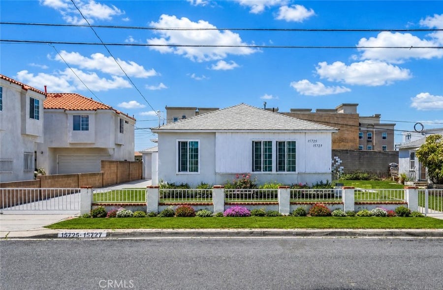 Property photo for 15725 La Salle Avenue, Gardena, CA