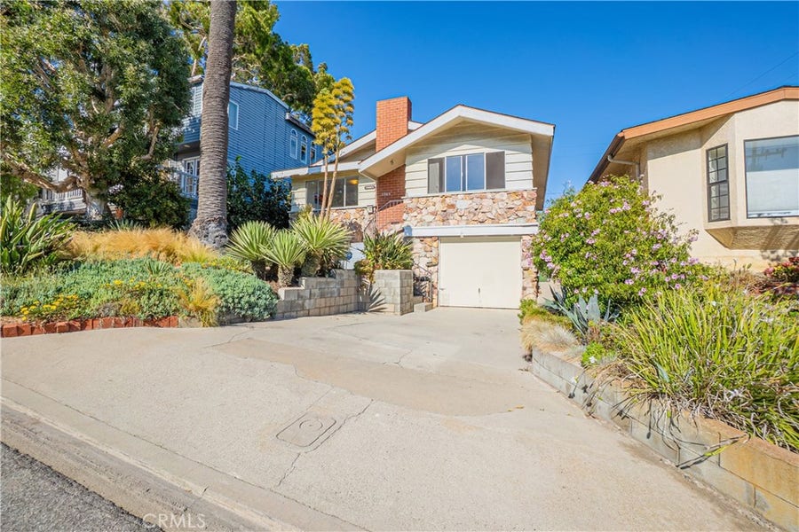 Property photo for 3504 Walnut, Manhattan Beach, CA