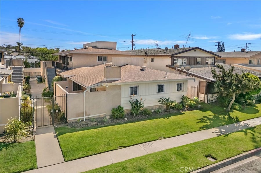 Property photo for 10636 Crenshaw Blvd, Inglewood, CA