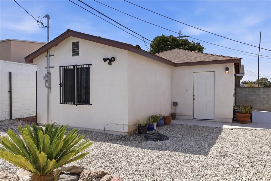 Property photo for 10646 S Wilton Place, Los Angeles, CA