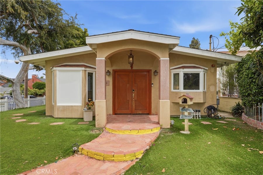 Property photo for 926 N Rowell Avenue, Manhattan Beach, CA