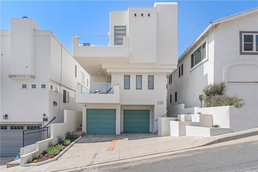 Property photo for 225 28th Street, Manhattan Beach, CA