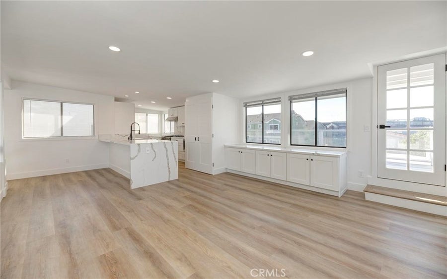 Property photo for 1090 Loma Drive, Hermosa Beach, CA