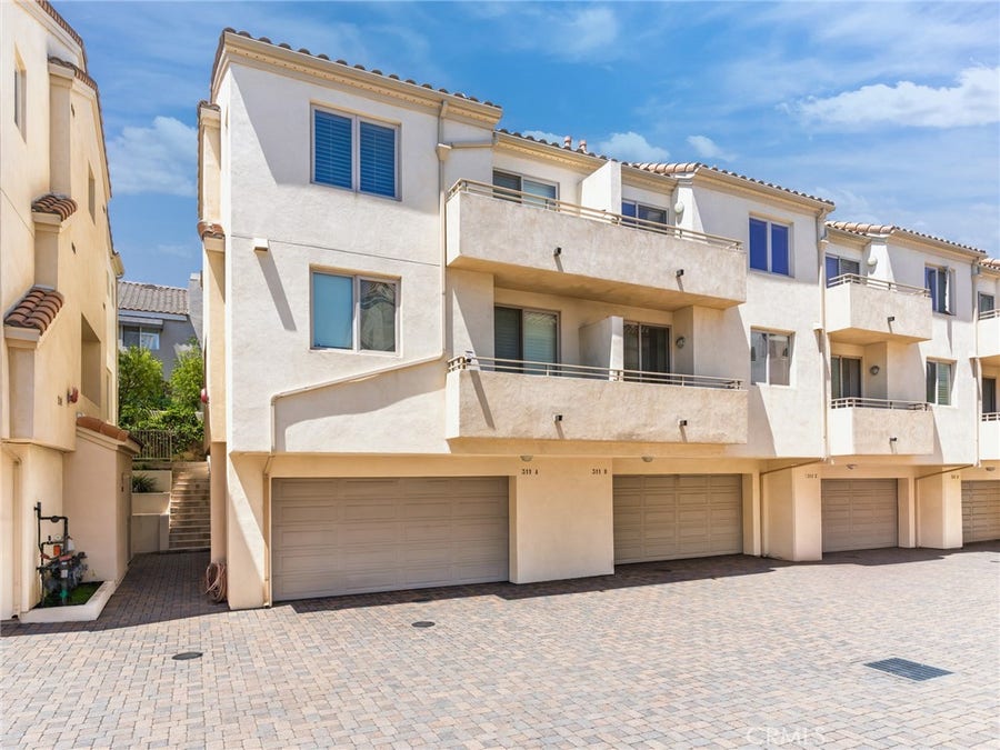 Property photo for 311 Kansas Street, #B, El Segundo, CA