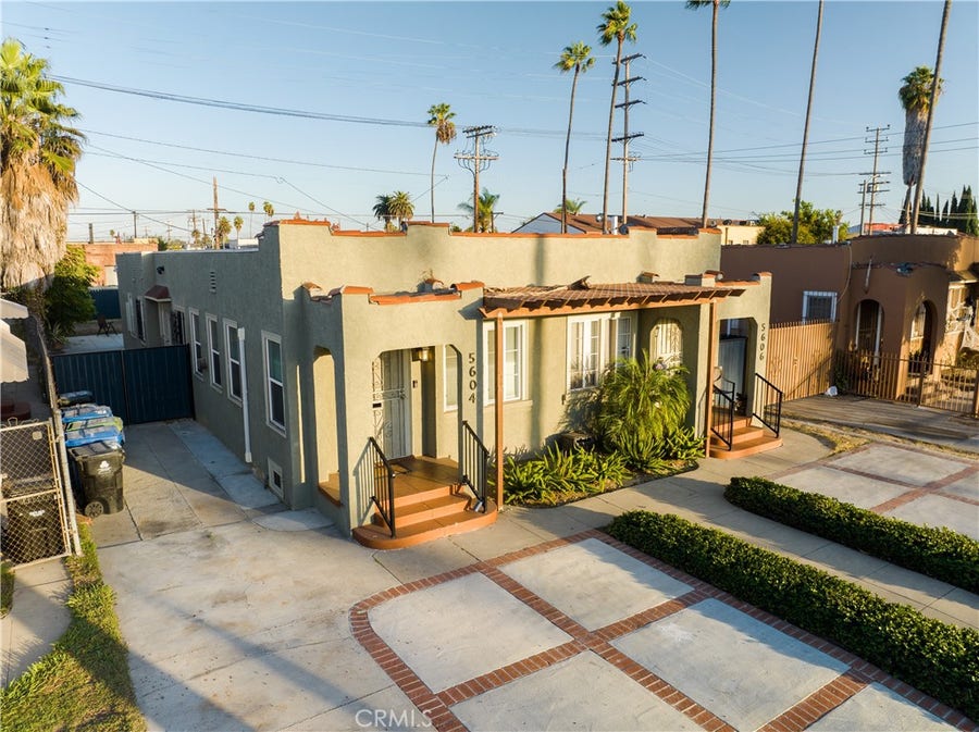 Property photo for 5604 S Manhattan Place, Los Angeles, CA