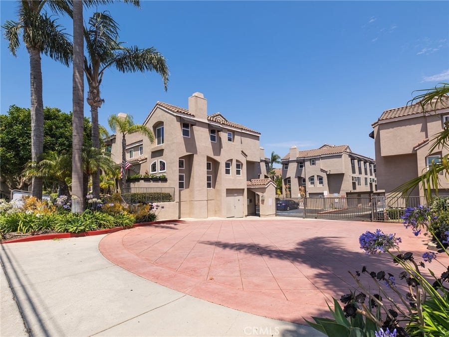 Property photo for 1305 E Grand Avenue, #F, El Segundo, CA