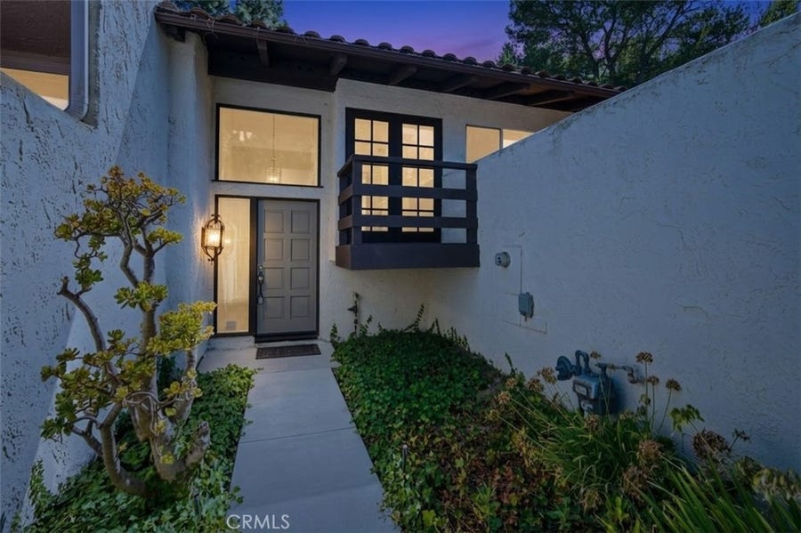 Property photo for 18 Aspen Way, Rolling Hills Estates, CA