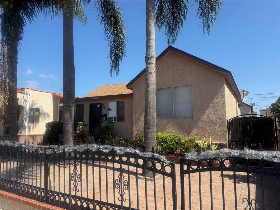 Property photo for 732 W 12th, San Pedro, CA
