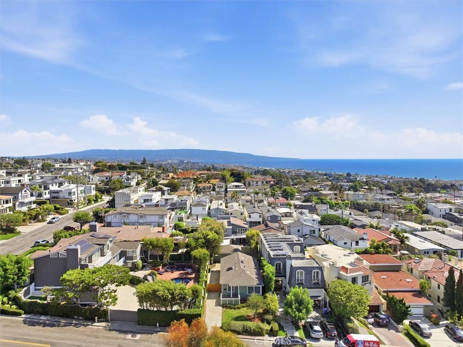 Property photo for 942 Duncan, Manhattan Beach, CA