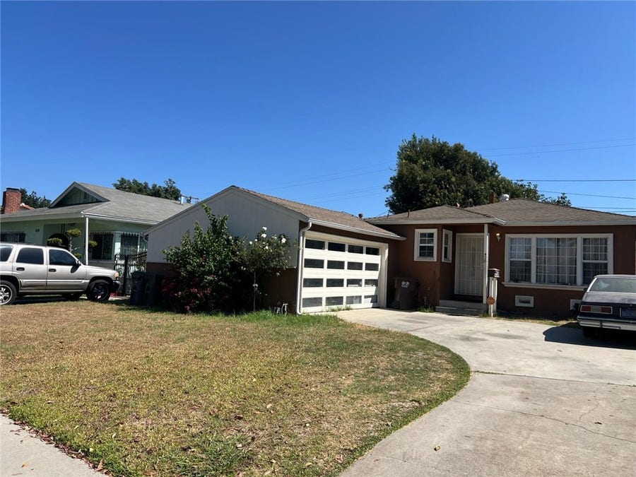 Property photo for 428 W School Street W, Compton, CA