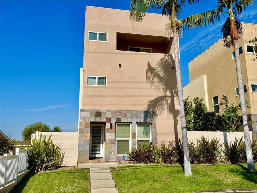 Property photo for 13707 S Budlong Avenue, #115, Gardena, CA