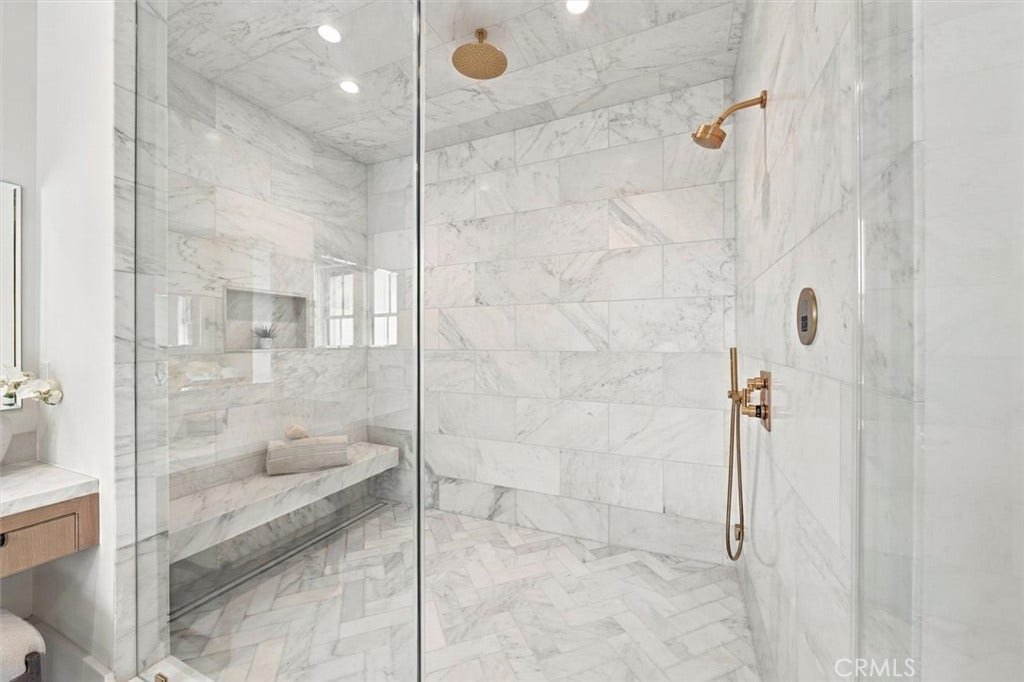 1002 10th, Manhattan Beach, CA 90266