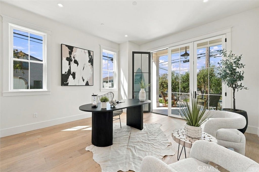 1002 10th, Manhattan Beach, CA 90266