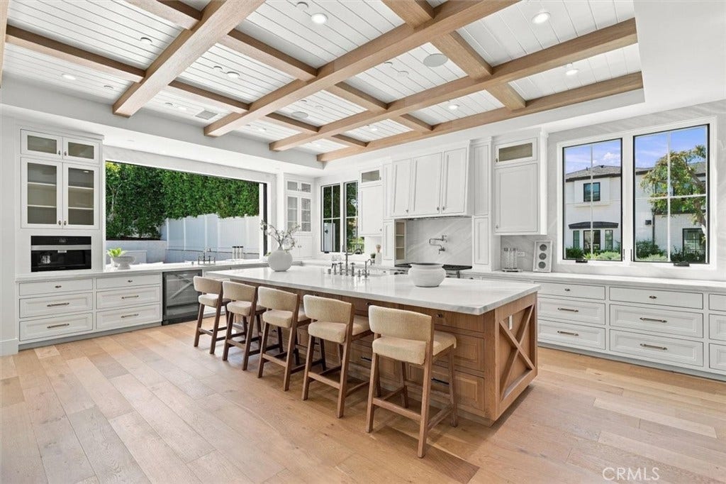 1002 10th, Manhattan Beach, CA 90266