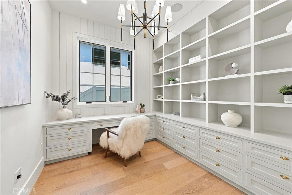 1002 10th, Manhattan Beach, CA 90266