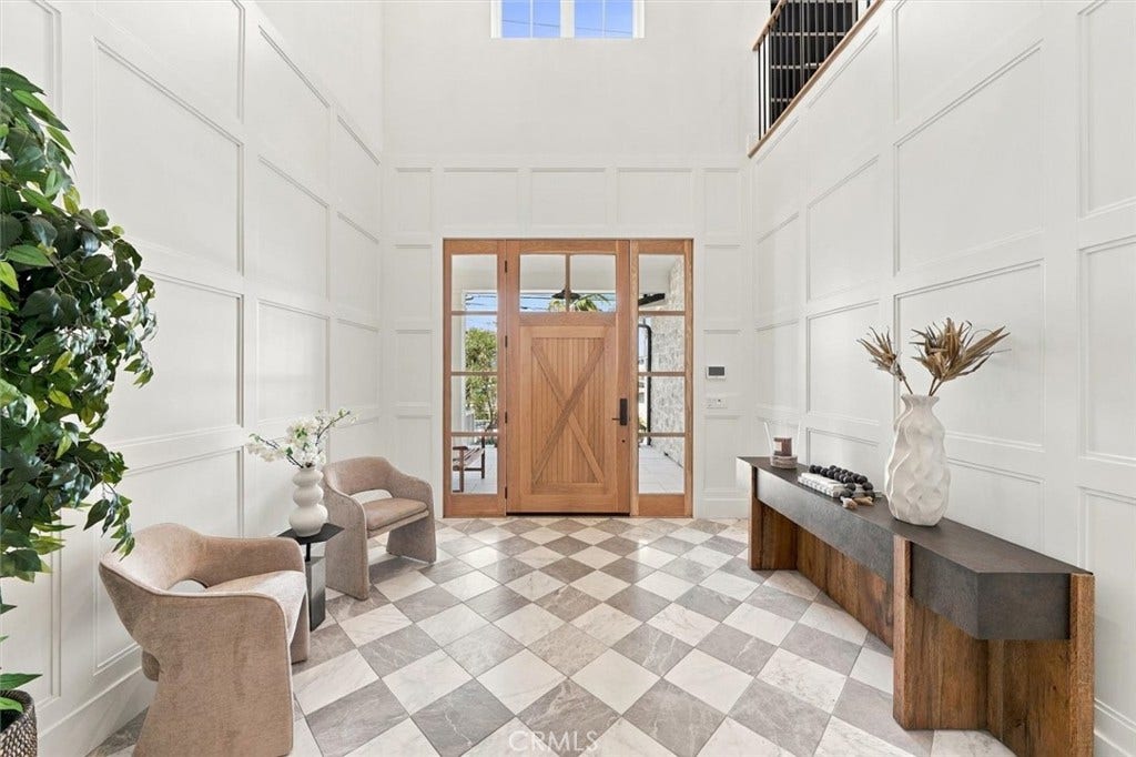 1002 10th, Manhattan Beach, CA 90266