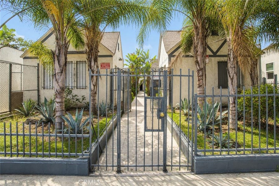 Property photo for 526 W 47th St, Los Angeles, CA