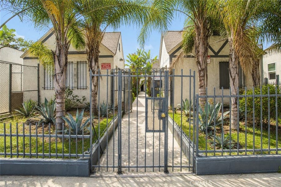 Property photo for 526 W 47th St, Los Angeles, CA