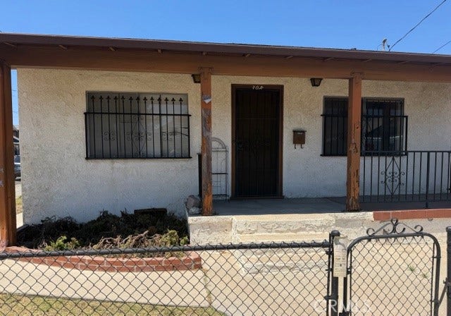 Property photo for 398 W 11th Street, San Pedro, CA