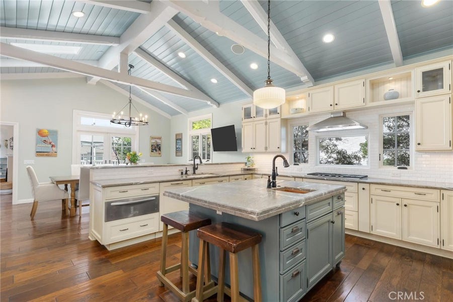 Property photo for 522 Marine Avenue, Manhattan Beach, CA