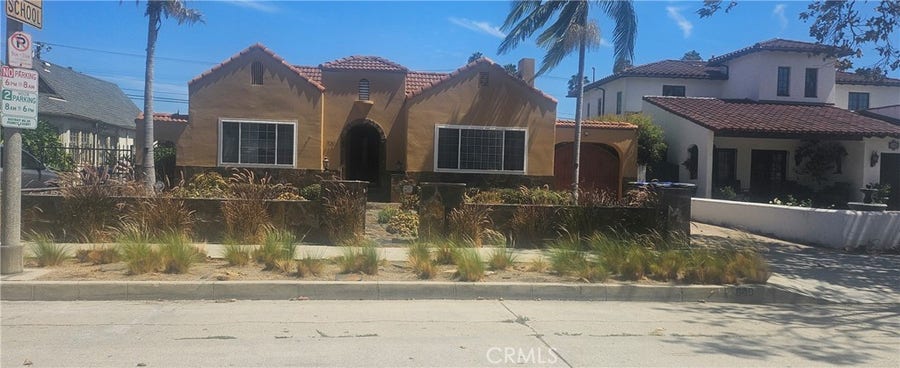 Property photo for 840 S Dunsmuir, Los Angeles, CA