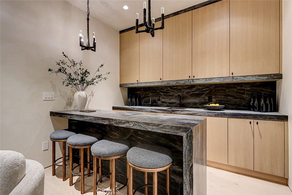1404 Manhattan, Manhattan Beach, CA 90266 1404 Manhattan, Manhattan Beach, CA 90266