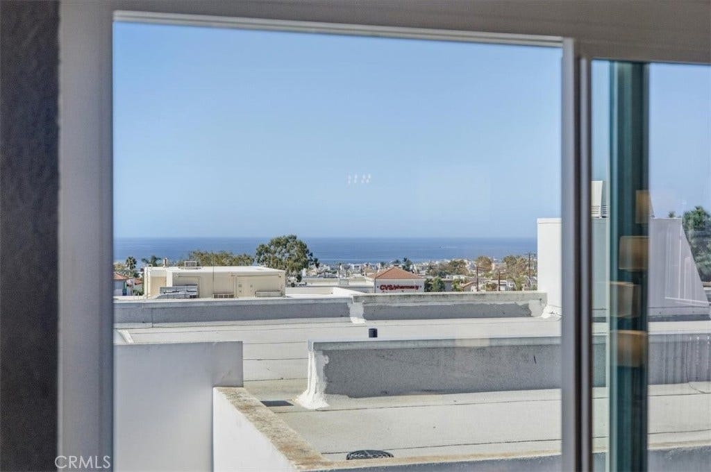 941 1st Street, Hermosa Beach, CA 90254