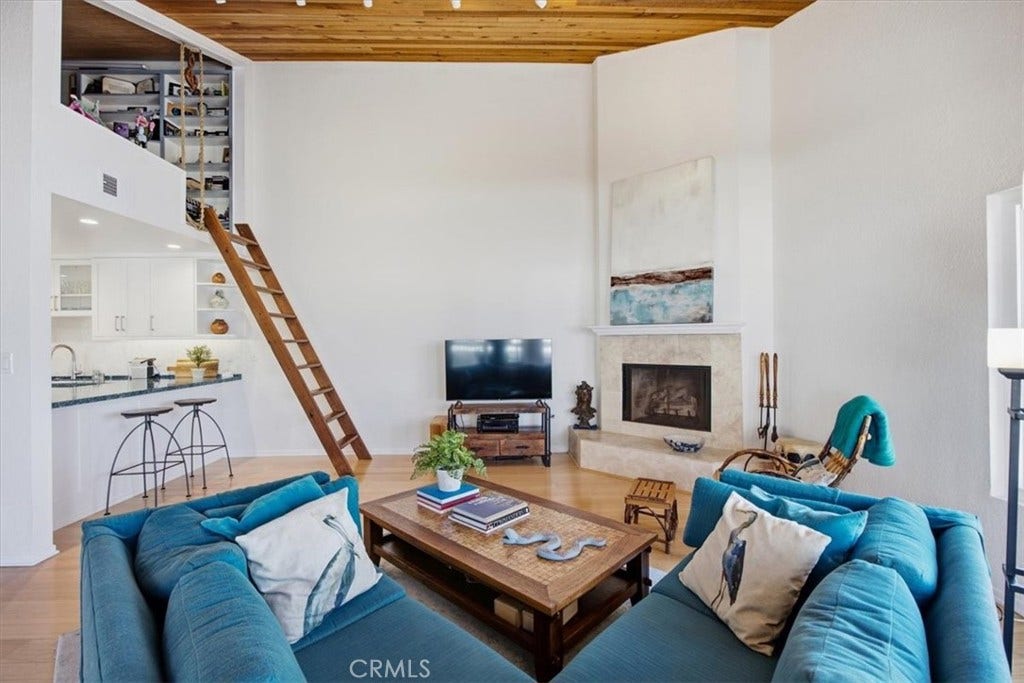 941 1st Street, Hermosa Beach, CA 90254