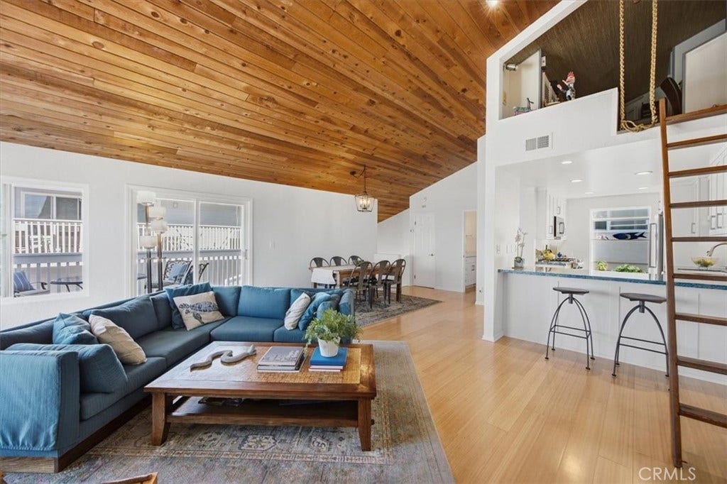 941 1st Street, Hermosa Beach, CA 90254