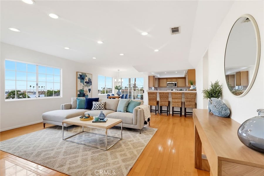 Property photo for 1073 W 9th Street, #202, San Pedro, CA