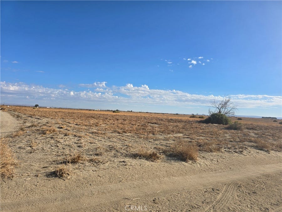 Property photo for 30 E Avenue G, Lancaster, CA