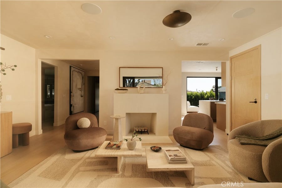 Property photo for 9724 S 5th, Inglewood, CA